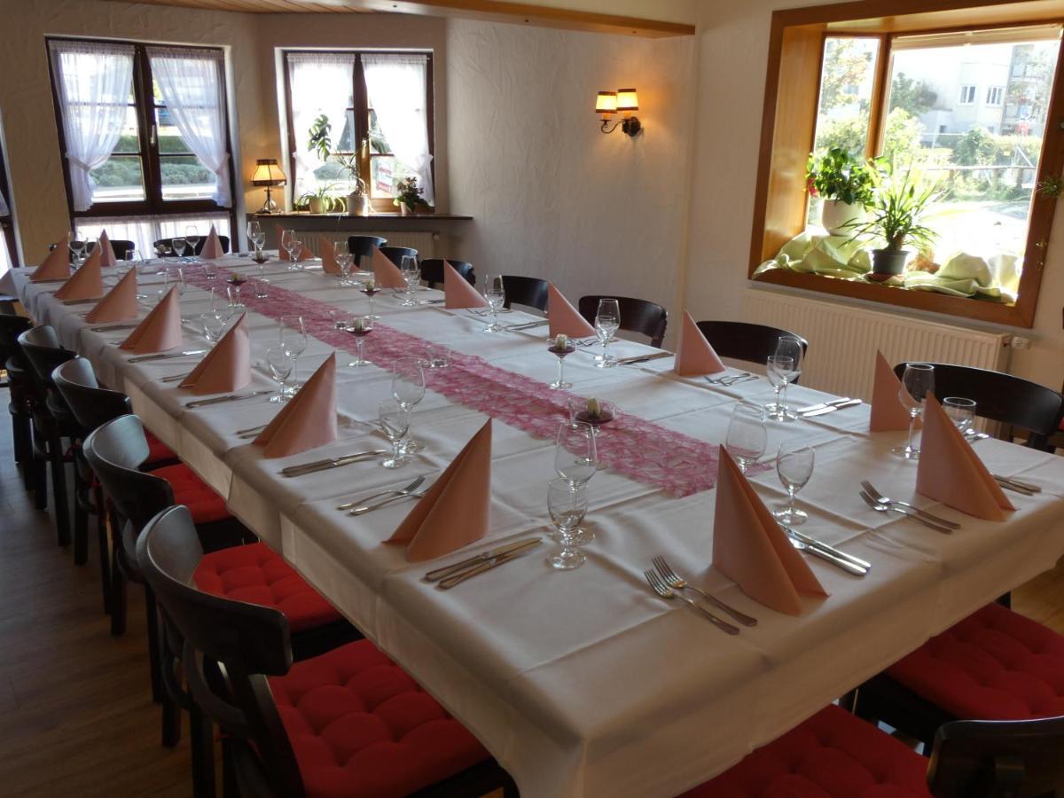 Gasthof Zum Engel Döttingen Екстериор снимка